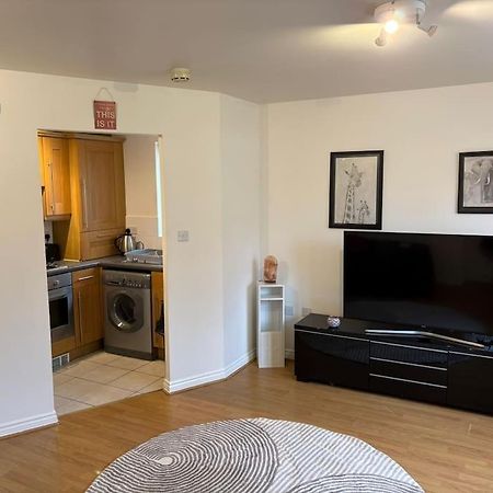 Newly Refurbished Flat In Kings Heath Appartement Birmingham Buitenkant foto
