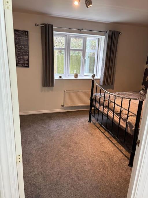 Newly Refurbished Flat In Kings Heath Appartement Birmingham Buitenkant foto
